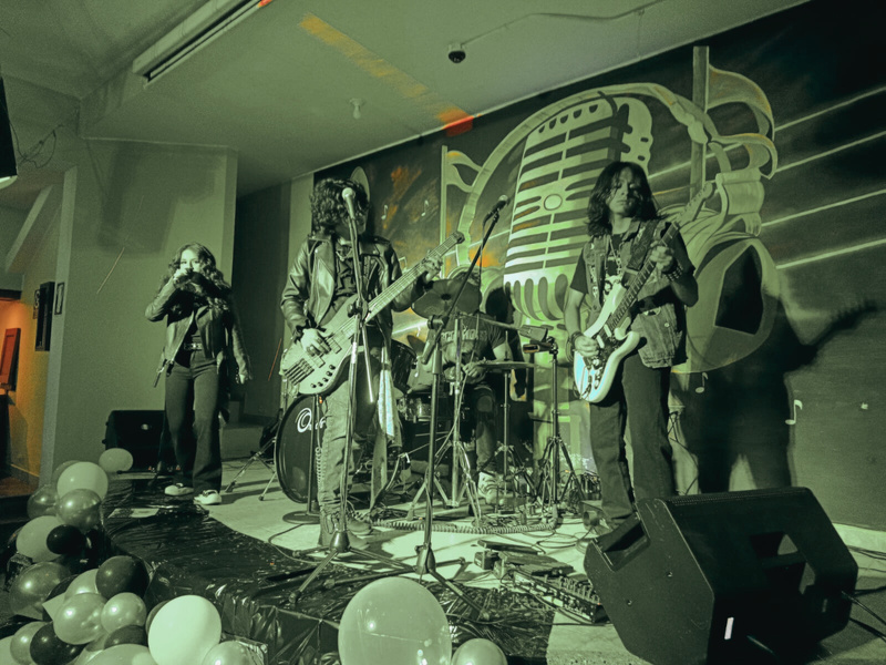 The Wave en escenario